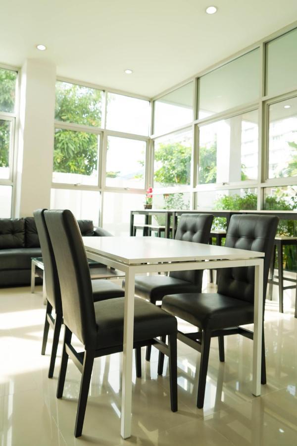 Roomquest Bangkok Sukhumvit 50 Eksteriør bilde